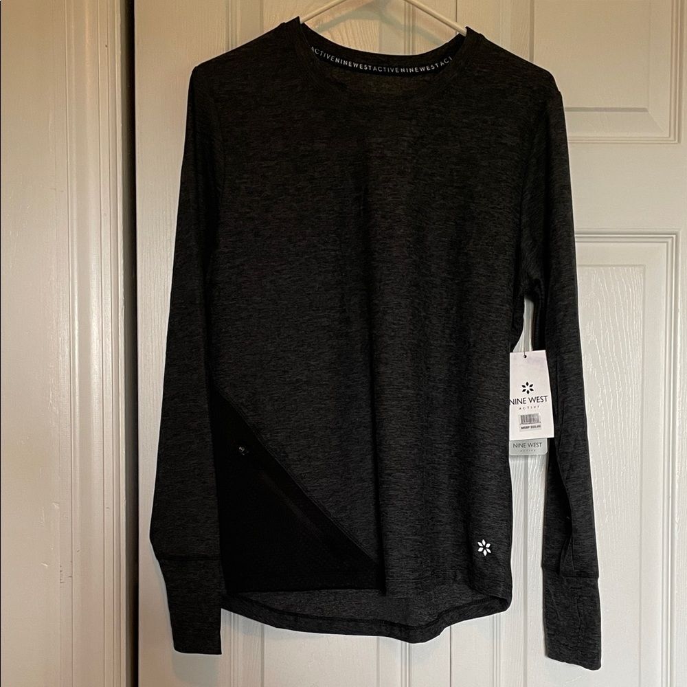 NWT L Nine West gray/black sports top asymmetrical zip pocket wicking breathable